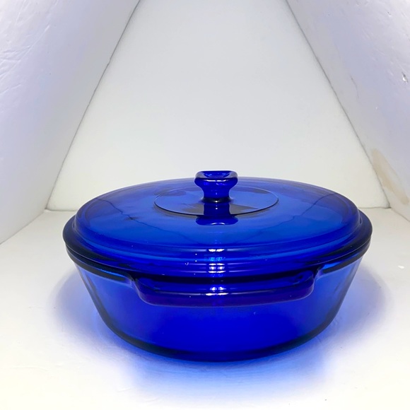 2 QUART BLUE CASSEROLE by Anchor Ovenware - Picture 2 of 10